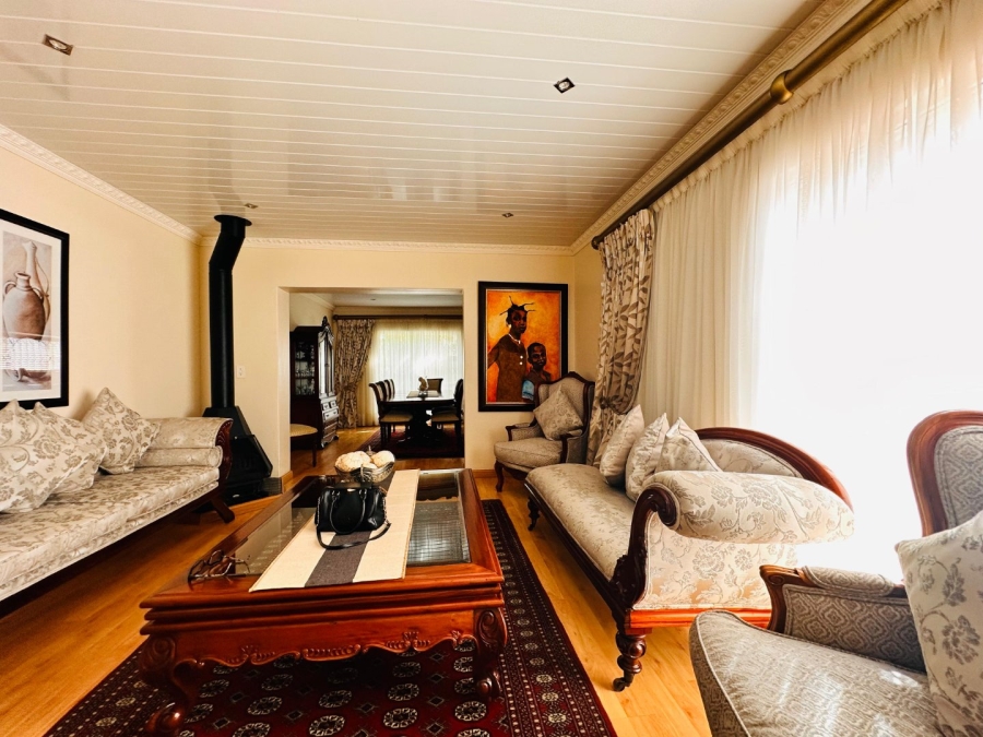 4 Bedroom Property for Sale in Flamingo Vlei Western Cape